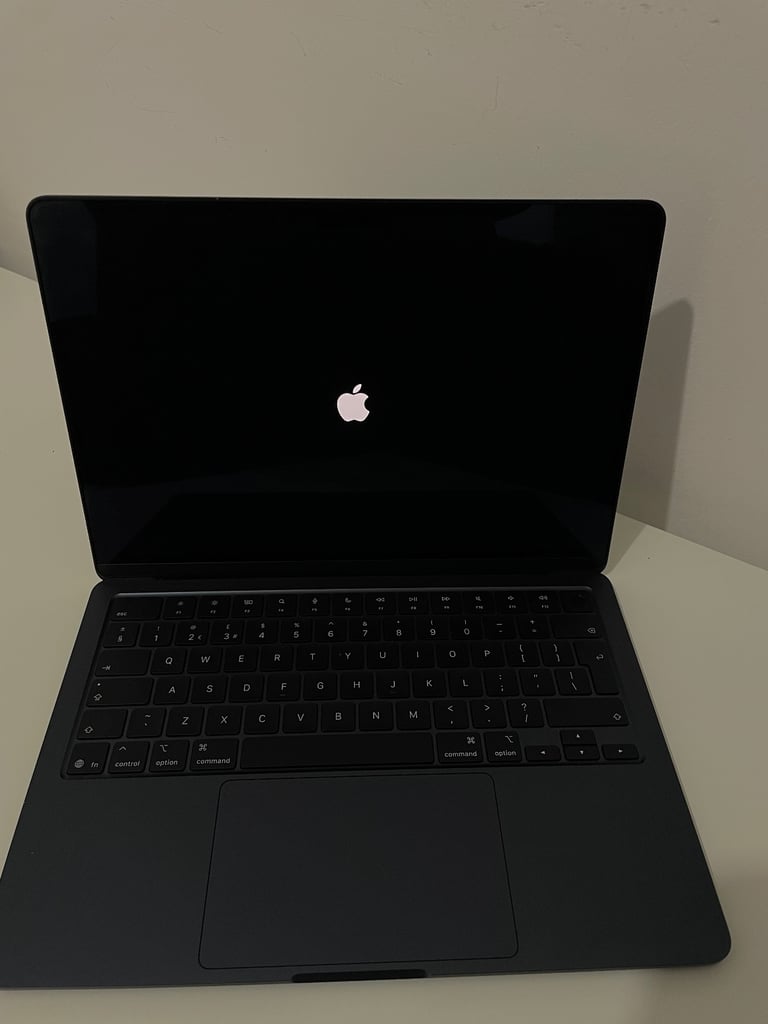 2025 MacBook Air M4 13-inch