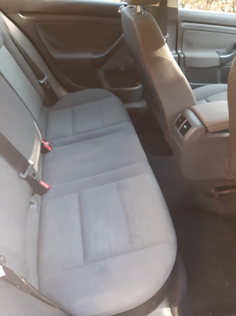 Volkswagen, GOLF, 1.6 Manual, 5 doors - Image 7