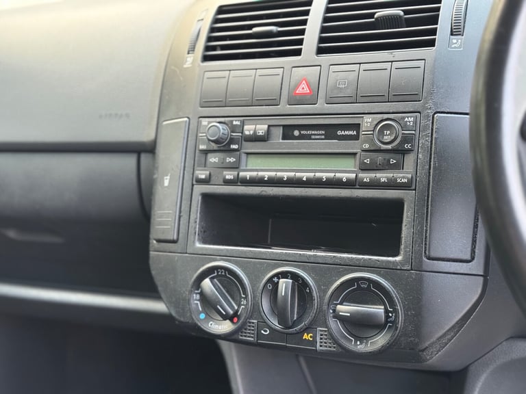 2002 Volkswagen Polo 1.4 SE 75 5dr Auto HATCHBACK Petrol Automatic