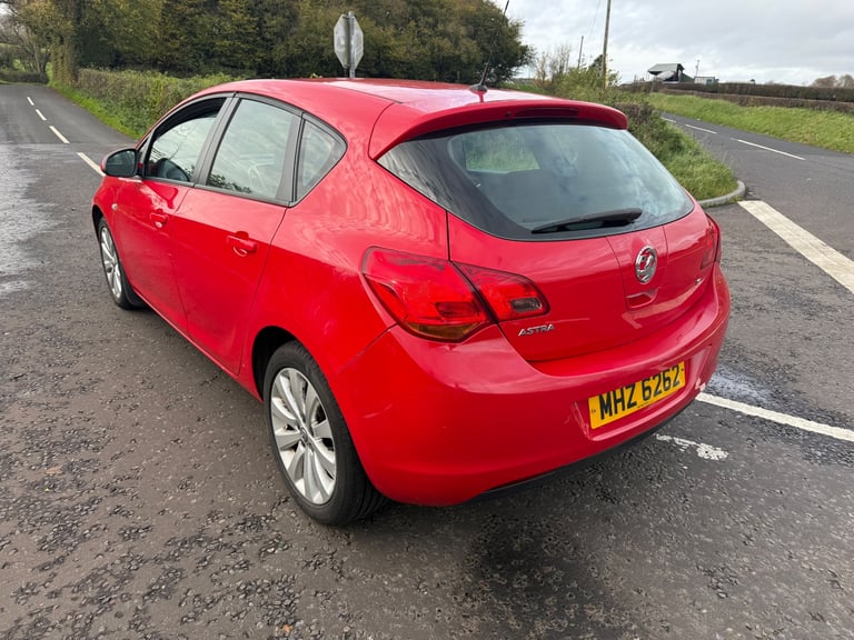 Vauxhall, ASTRA, Hatchback, 2010, Manual, 1598 (cc), 5 doors