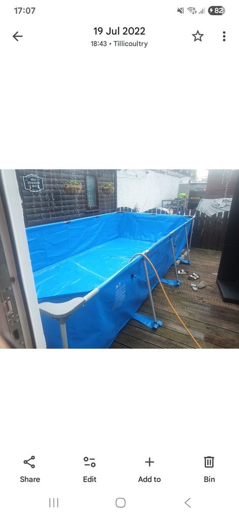Large intex paddling pool 
