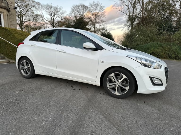 2016 Hyundai i30 1.6 CRDi Blue Drive SE DCT Euro 6 (s/s) 5dr HATCHBACK Diesel Automatic