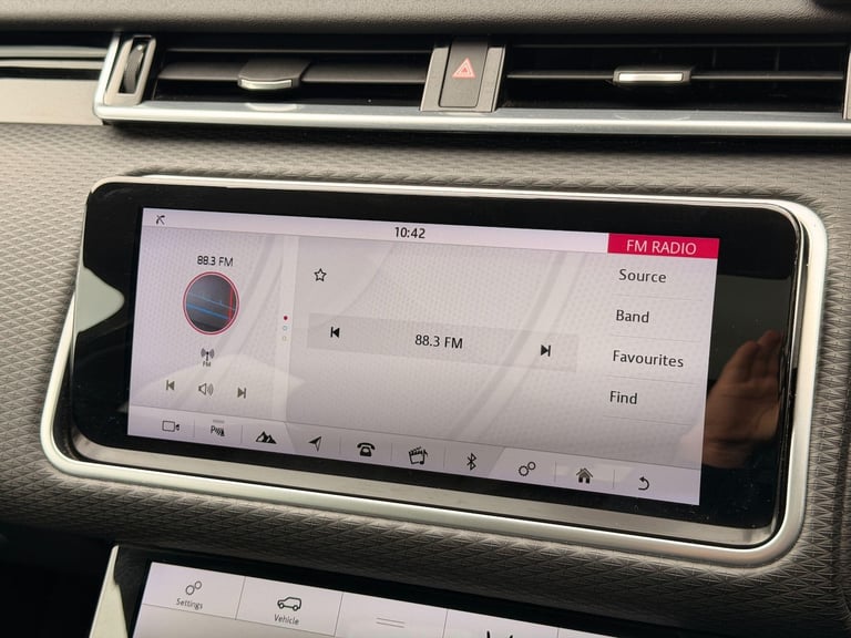 2020 Land Rover Range Rover Velar 2.0 D240 R-Dynamic S SUV 5dr Diesel Auto 4WD Euro 6 (s/s) (240 ...