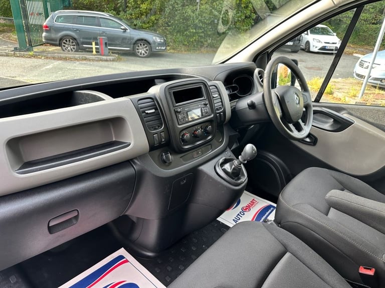 2018 Renault Trafic SL27 dCi 120 Business Van PANEL VAN DIESEL Manual