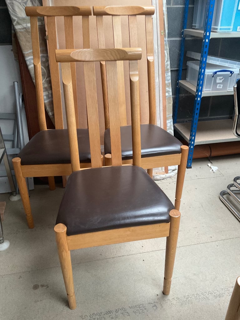 image for Set of 4 Treske Oak Dining Chairs