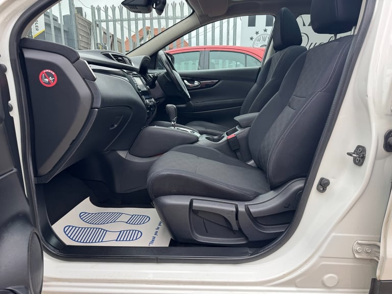 2017 Nissan Qashqai 1.2 DIG-T N-Connecta SUV 5dr Petrol XTRON 2WD Euro 6 (s/s)