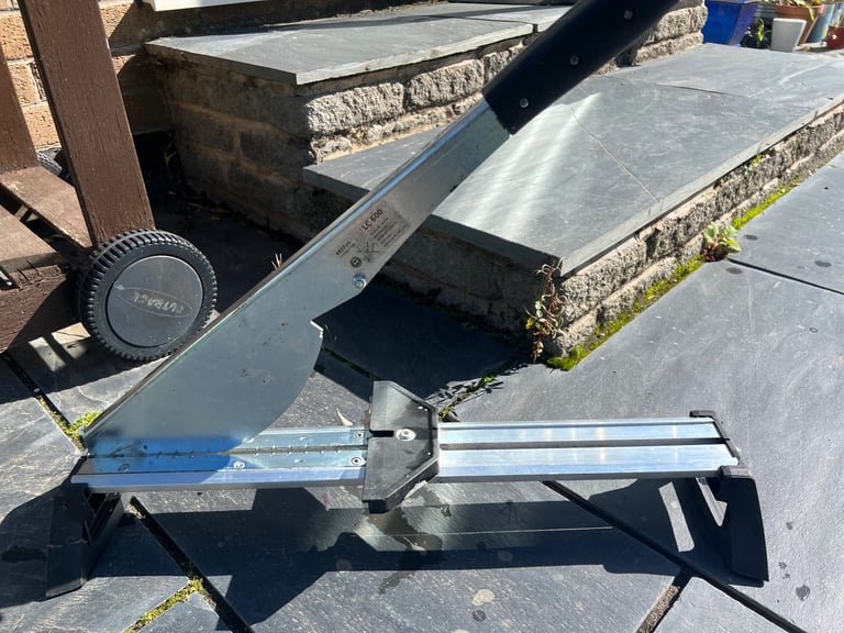 image for Laminate tile cutter