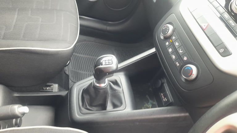 Kia, VENGA, Hatchback, 2016, Manual, 1396 (cc), 5 doors