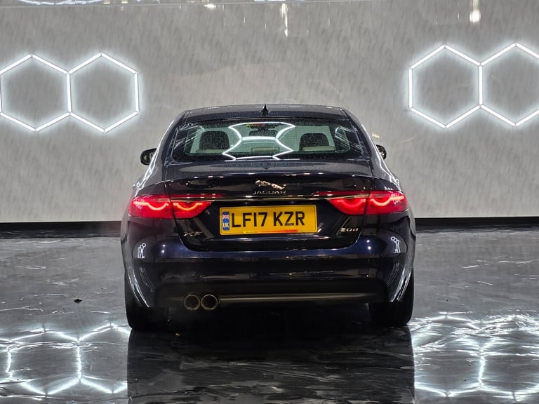 2017 Jaguar XF PRESTIGE Saloon Diesel Automatic