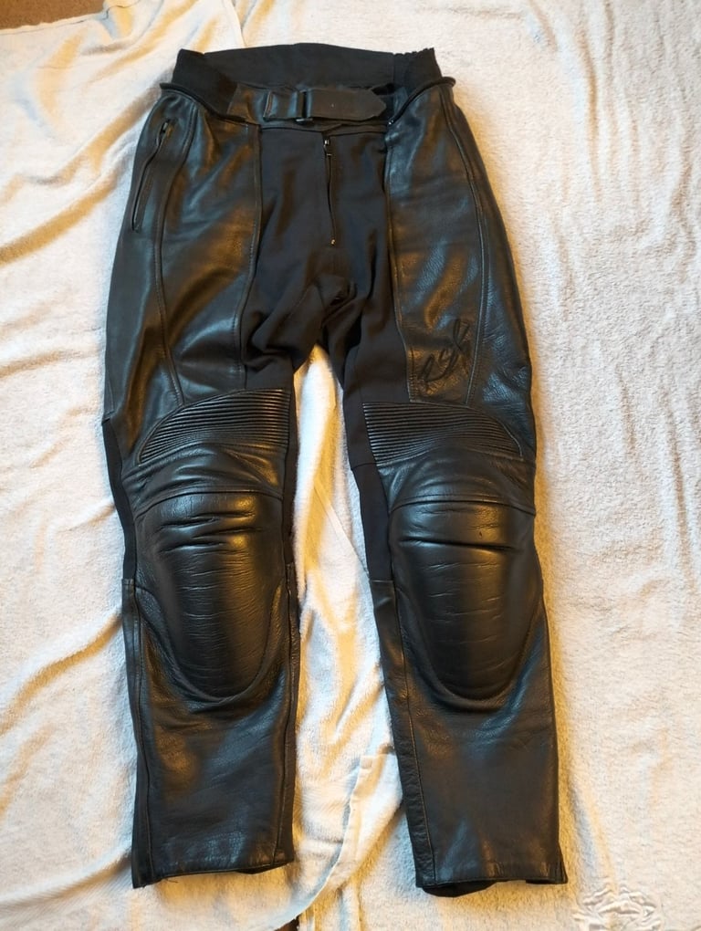 RST Femme Collection ladies leather motorcycle trousers Small size 10 30" Waist adjustable waist