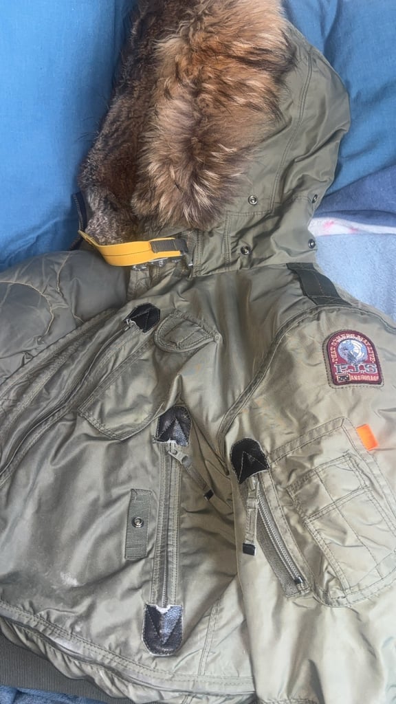 Womens parajumper with faux fur