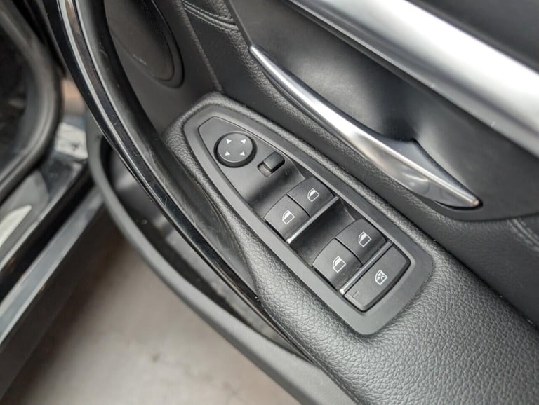 2018 BMW 3 Series 2.0 320d M Sport Touring 5dr Diesel Auto Euro 6 (s/s) (190 ps) AIR CONDITIO EST...