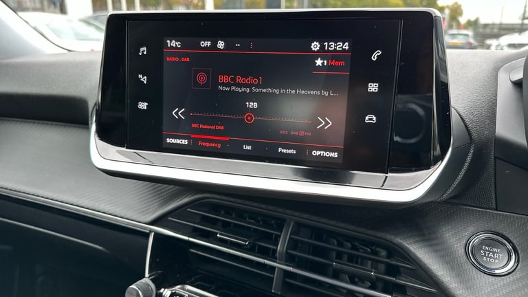 2021 Peugeot 2008 1.2 PureTech Allure Premium SUV 5dr Petrol Manual Euro 6 (s/s) (100 ps) SUV Pet...