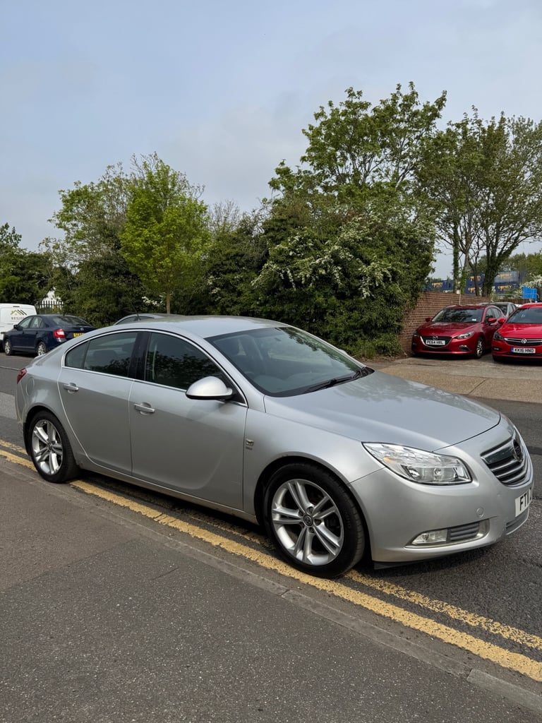Cheap 2011 Vauxhall Insignia 2.0 CDTi SRi [160] 5dr HATCHBACK Diesel Manual for sale in Romford, Greater London