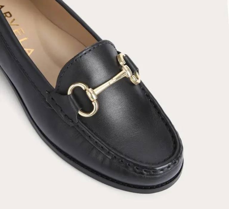 CARVELA WOMAN SHOES, ( Made In Brazil )