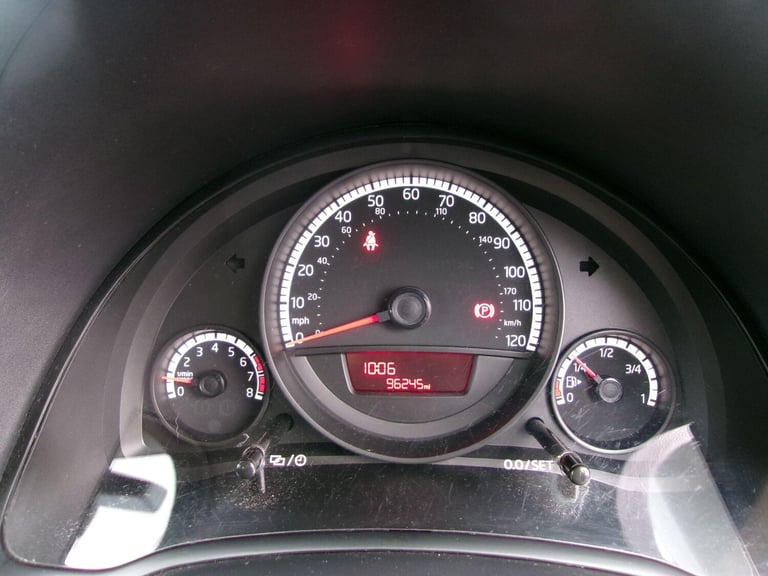 2015 Volkswagen up! 1.0 Move up! Euro 6 3dr HATCHBACK Petrol Manual