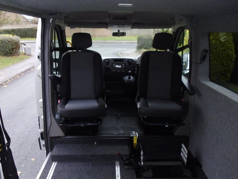 2014/63 Renault Master Wheelchair Accessible Driver and Passenger Transfer