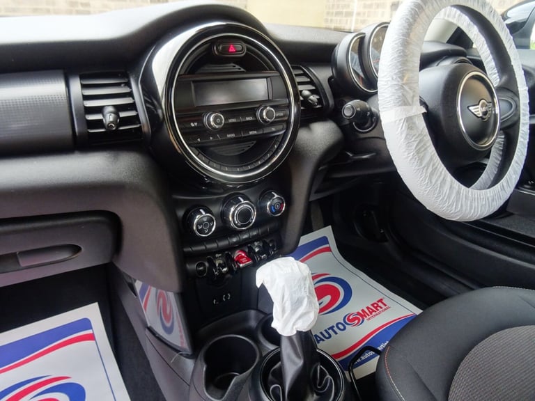 Mini Hatchback 1.5 Cooper 3dr Automatic *LOW MILEAGE*ONLY 16000 MILES FROM NEW*