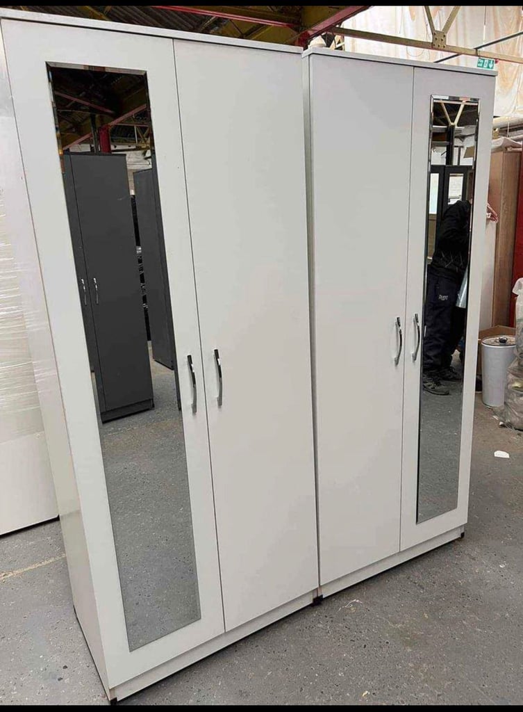 High Gloss Modern & Sliding Wardrobes in All sizes and colors 