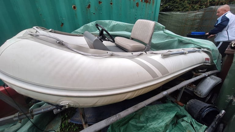 Suzumar inflatable boat 