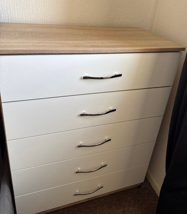 Wardrobe bundle