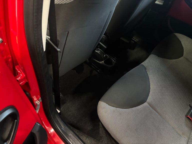 2014 Toyota AYGO 1.0 VVT-i Move with Style 5dr HATCHBACK Petrol Manual