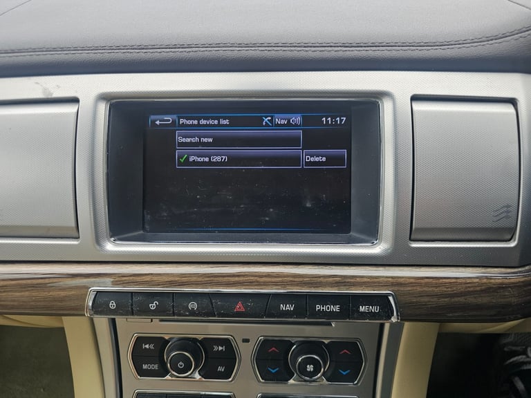 2012 Jaguar XF 2.2d [200] Premium Luxury 4dr Auto SALOON Diesel Automatic