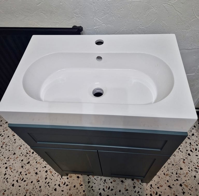 Bathroom sink 600mmx380x90