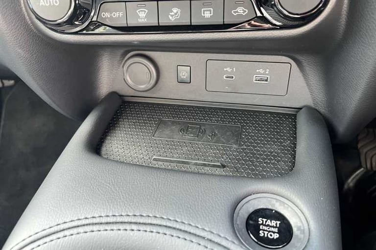2025 Nissan Juke 1.0 DIG-T N-CONNECTA 5DR Hatchback Petrol Manual