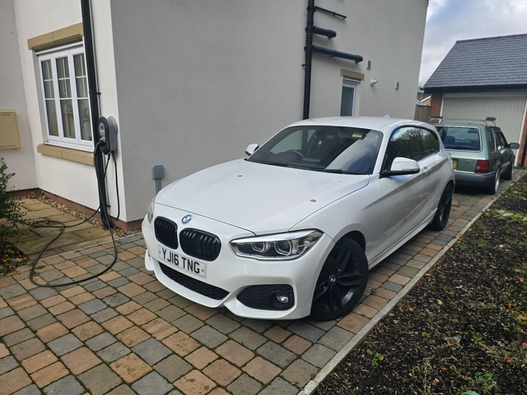 BMW, 1 SERIES, Hatchback, 2016, Manual, 1995 (cc), 3 doors