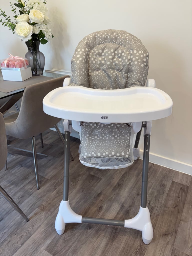 High chair 
