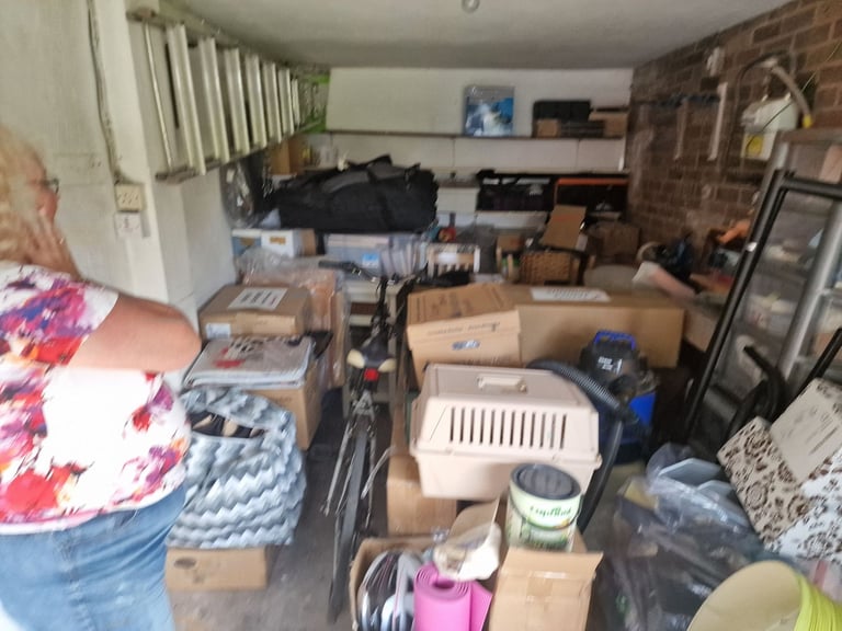 House Cheap Waste Cleared Fast Clearance Rapid Quick same day recycle Furniture Scrap collection 