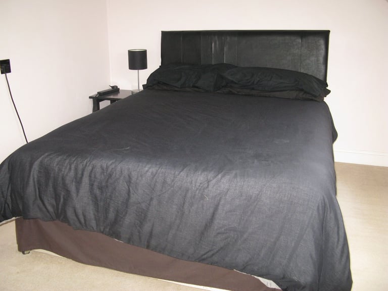 Double room with adjoining shared bathroom