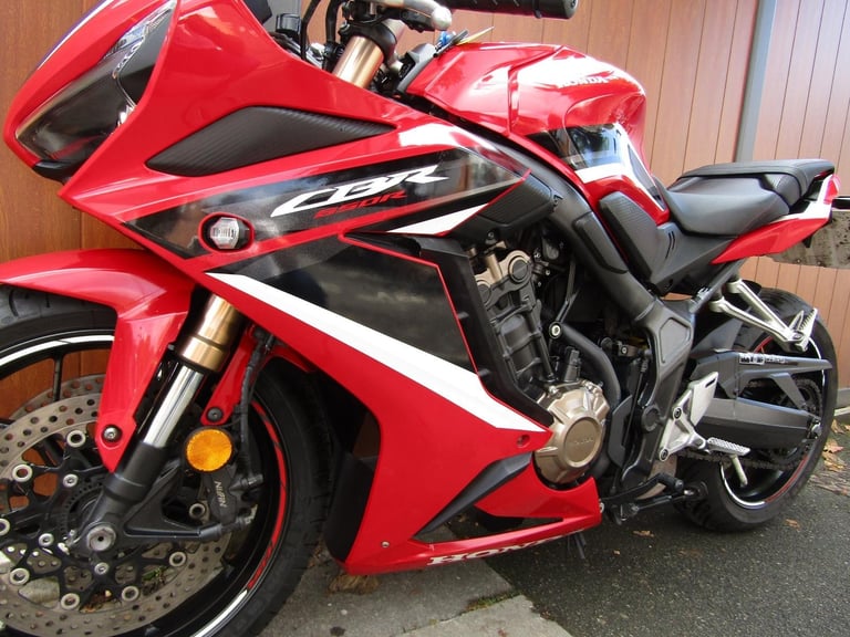 HONDA CBR 650R* ONE OWNER FROM NEW * 7800 MILES * JUST HAD TYRES AND PADS *