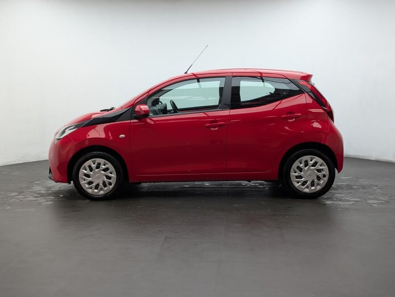 2020 Toyota AYGO 1.0 VVT-i x-play Hatchback 5dr Petrol Manual Euro 6 (71 ps) REVERSING CAMER HATC...