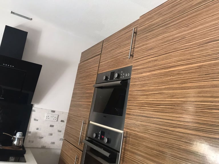 FREE Used Fitted Kitchen – Modern Style –