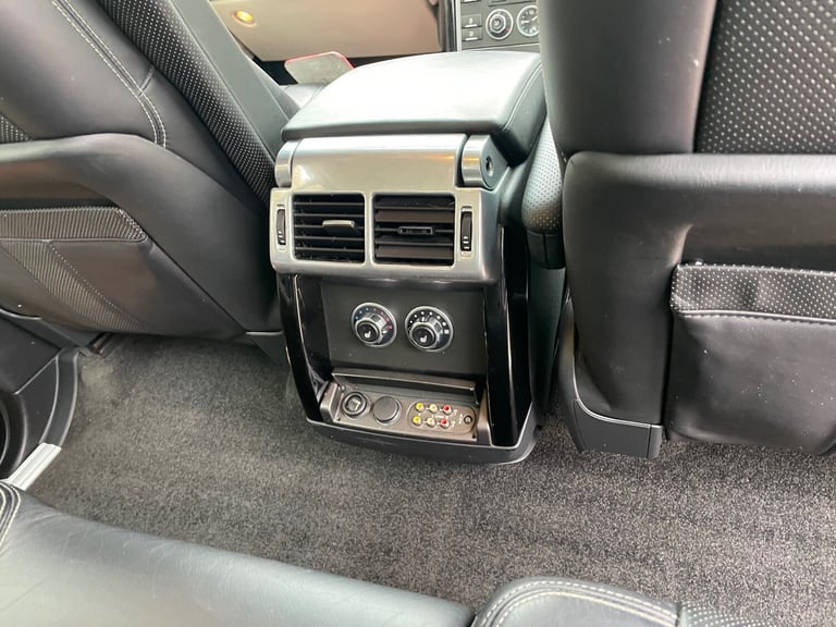 2010 Land Rover Range Rover 3.6 TDV8 Vogue SE 4dr Auto PRIVATE PLATE SERVICE HISTORY  ESTATE Dies...