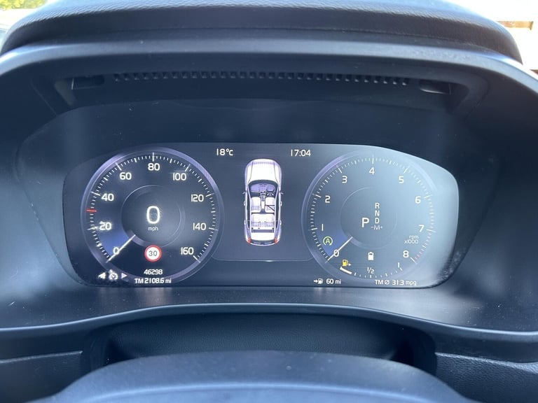 2020 Volvo XC40 2.0 B5 MHEV R-Design Pro SUV 5dr Petrol Hybrid Auto AWD Euro 6 (s/s) (250 p SUV H...