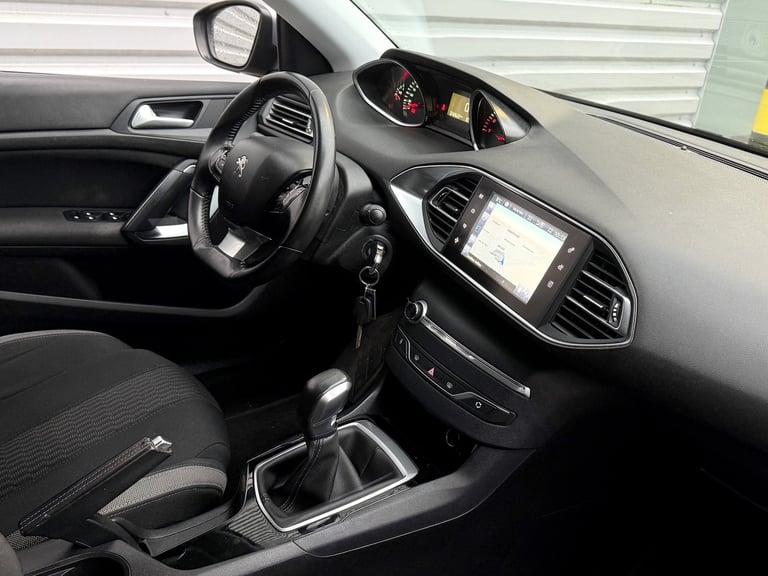 LEFT HAND DRIVE 2015 PEUGEOT 308 SW 1.2 PETROL [ESTATE] FRENCH PLATES | LHD