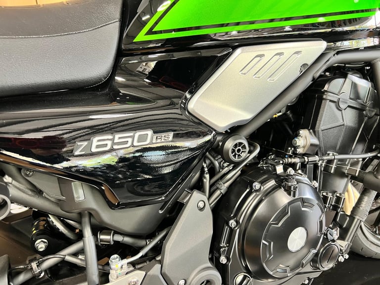 Kawasaki Z650 RS 2025 Brand New! FREE UK DELIVERY! ZERO % FINANCE!