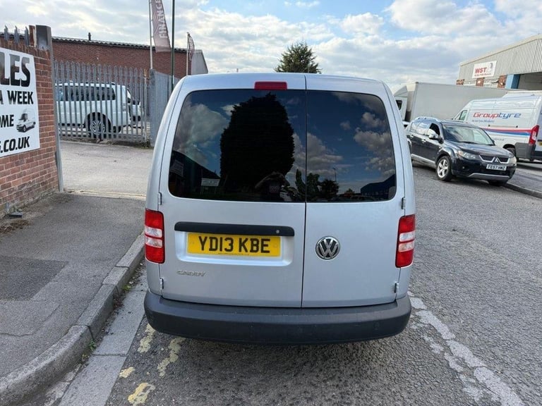2013 13 VOLKSWAGEN CADDY MAXI 1.6 TDI C20 MAXI PANEL VAN 5DR DIESEL MANUAL FWD (