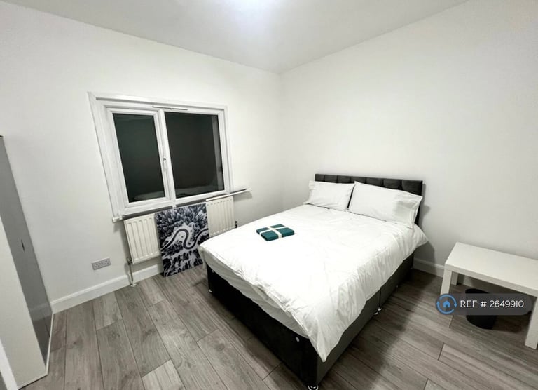 1 bedroom in Brighton Road, Coulsdon, CR5 (#2649910)