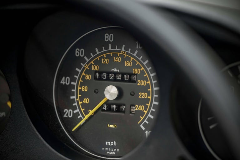 1987 Mercedes-Benz 300 SL CONVERTIBLE Petrol Automatic