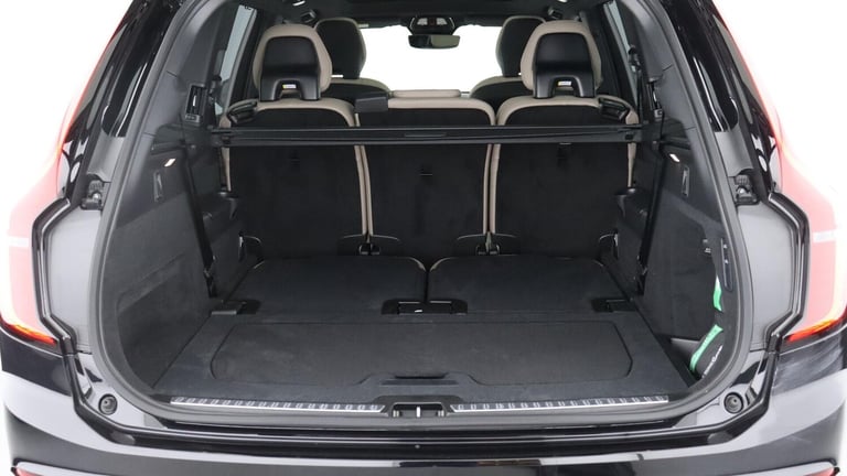 2025 Volvo XC90 T8 PHEV AWD Ultra Dark (Sunroof, 360 Camera, Bowers &amp; Wilkins Sound) ESTATE P...