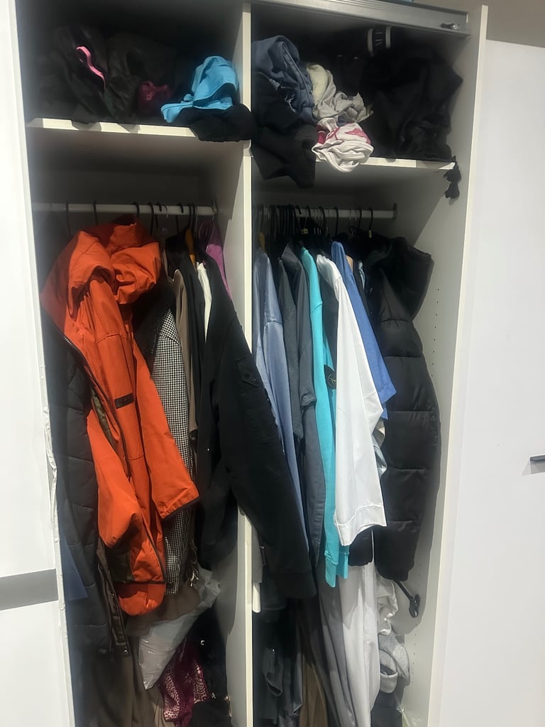 Large double sliding wardrobe 