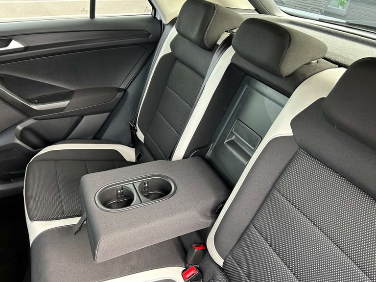 2018 Volkswagen T-Roc 2.0 T-Roc SEL TDI 4Motion 4WD 5dr SUV Diesel Manual