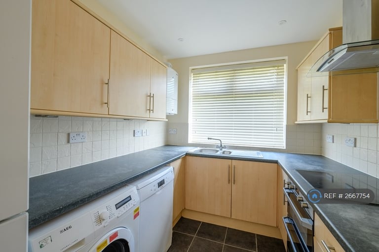 4 bedroom house in Colgate Crescent, Manchester, M14 (4 bed) (#2667754)