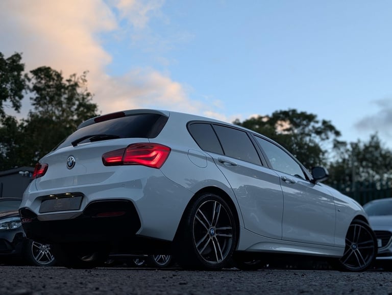 2017 BMW 1 Series 1.5 118i M Sport Shadow Edition Euro 6 (s/s) 5dr HATCHBACK Petrol Manual