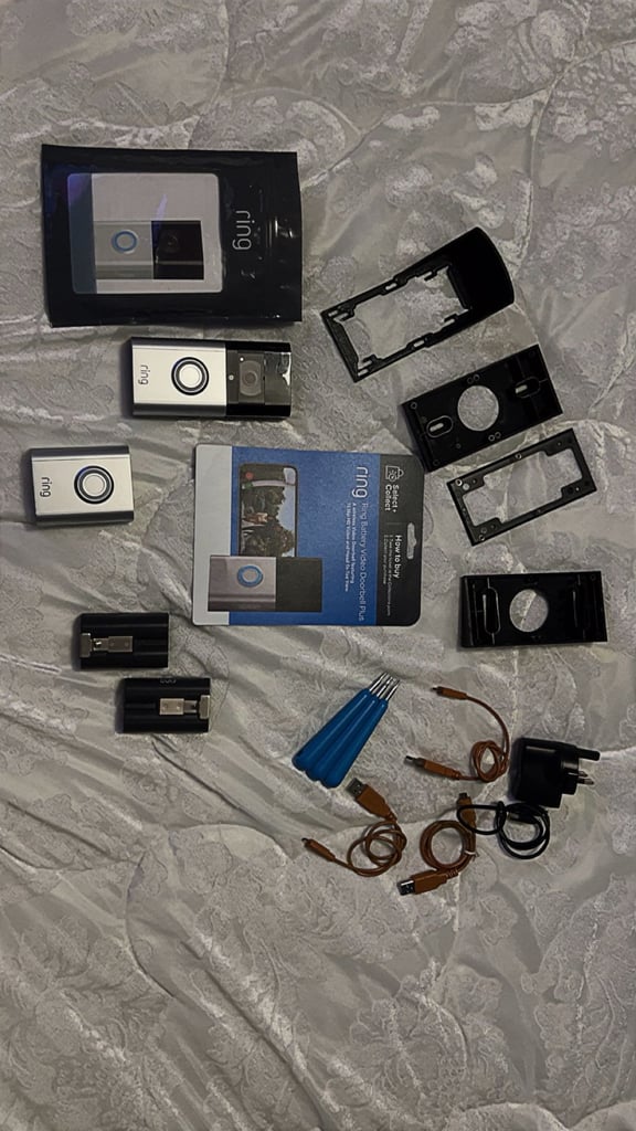 Ring Battery video Doorbell 3 plus Bundle