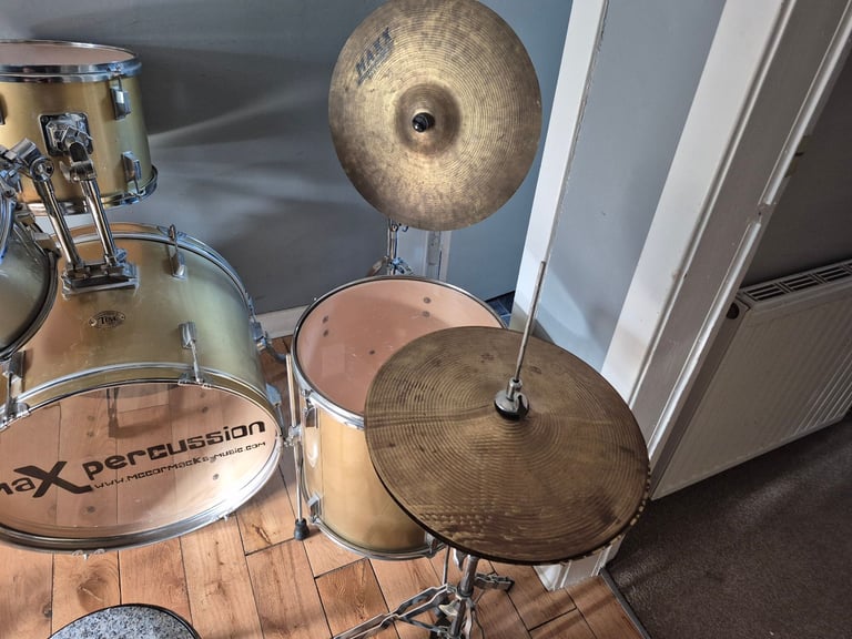 Max Percussion Drum Kit 